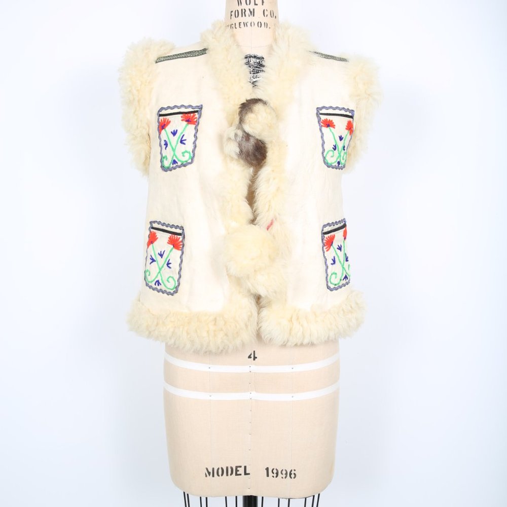 Vintage Sheepskin Embroidered Vest with Floral Embroidery